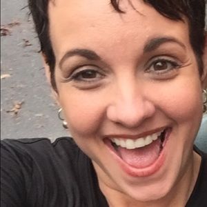 Meet your Posher, Pam